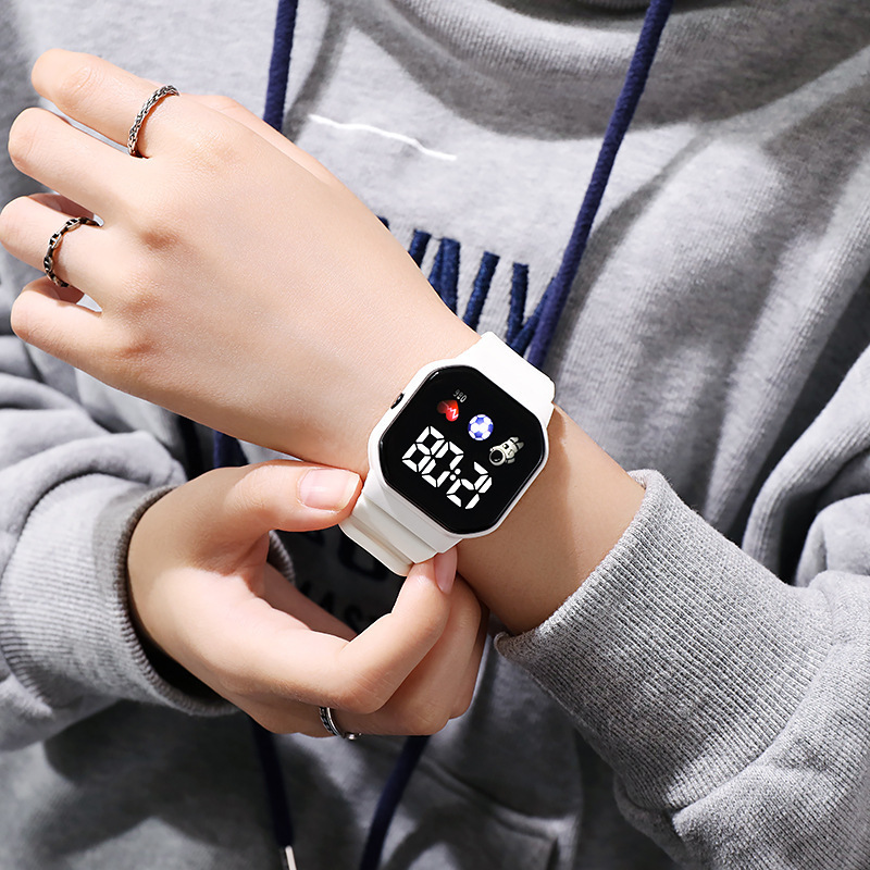 LED電子時計、子供用多機能電子時計 - Smartwatch Watches For Girls のレビューと価格